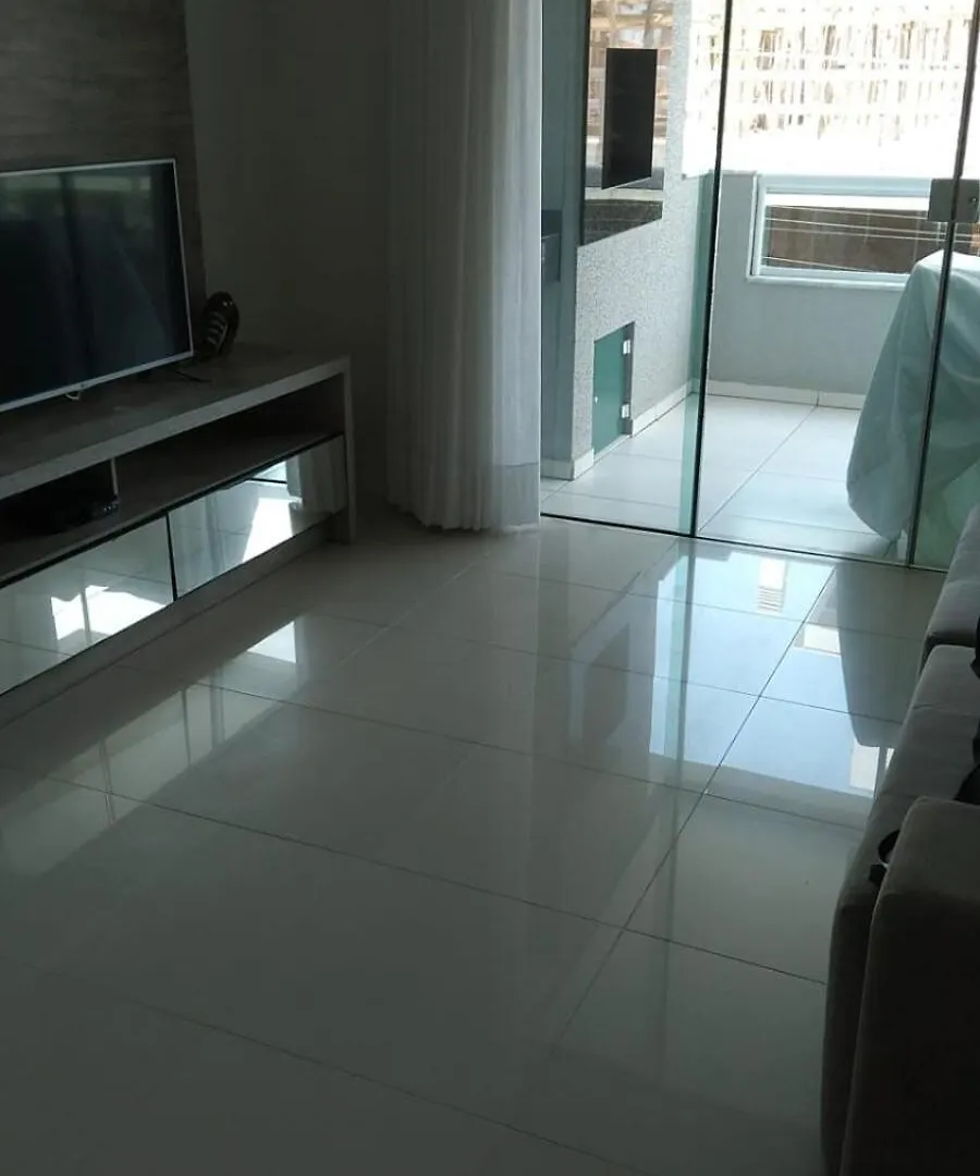 아파트 Apartamento Uma Quadra Da Praia 봄비나스