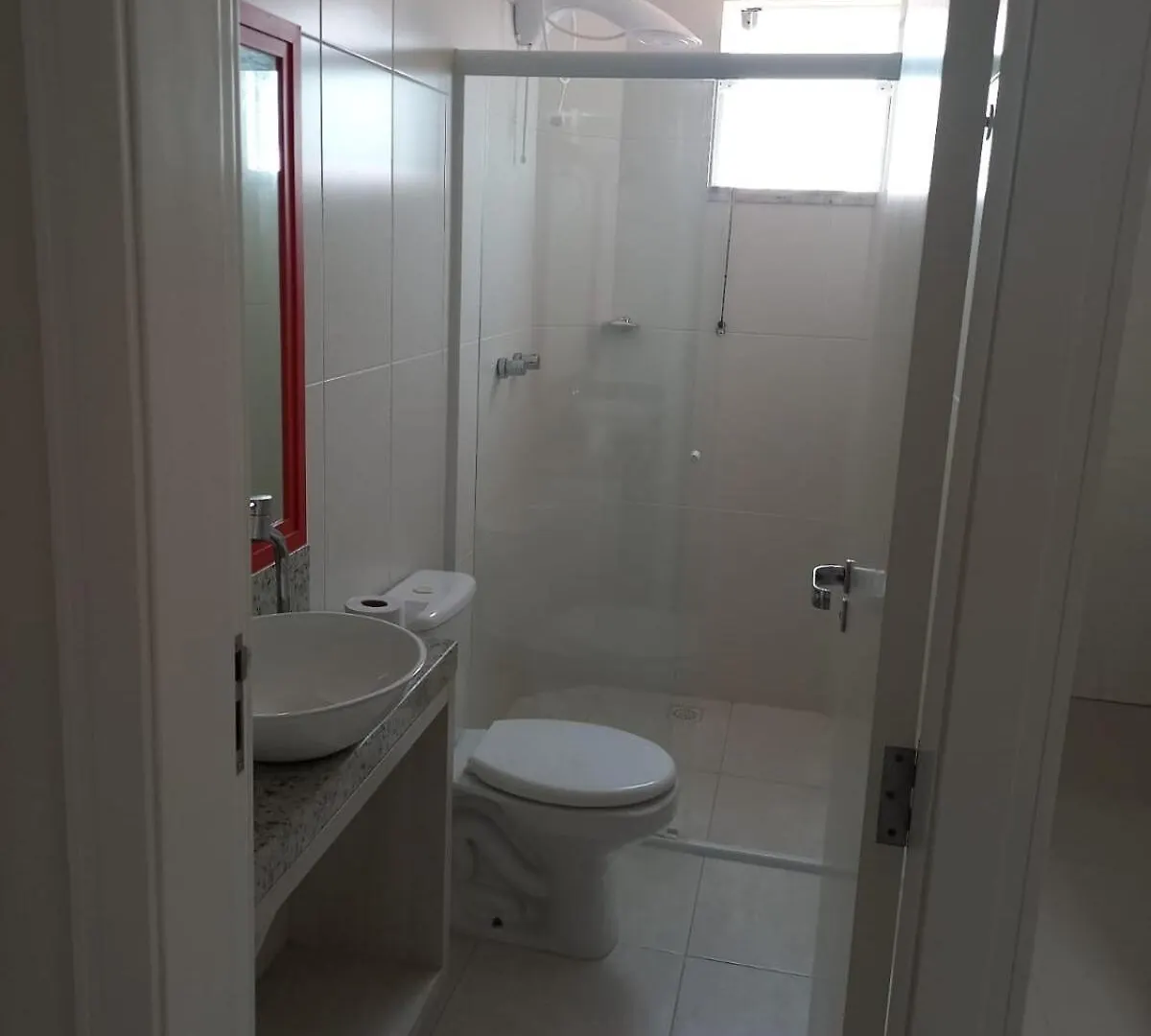 Apartamento Uma Quadra Da Praia 봄비나스 아파트