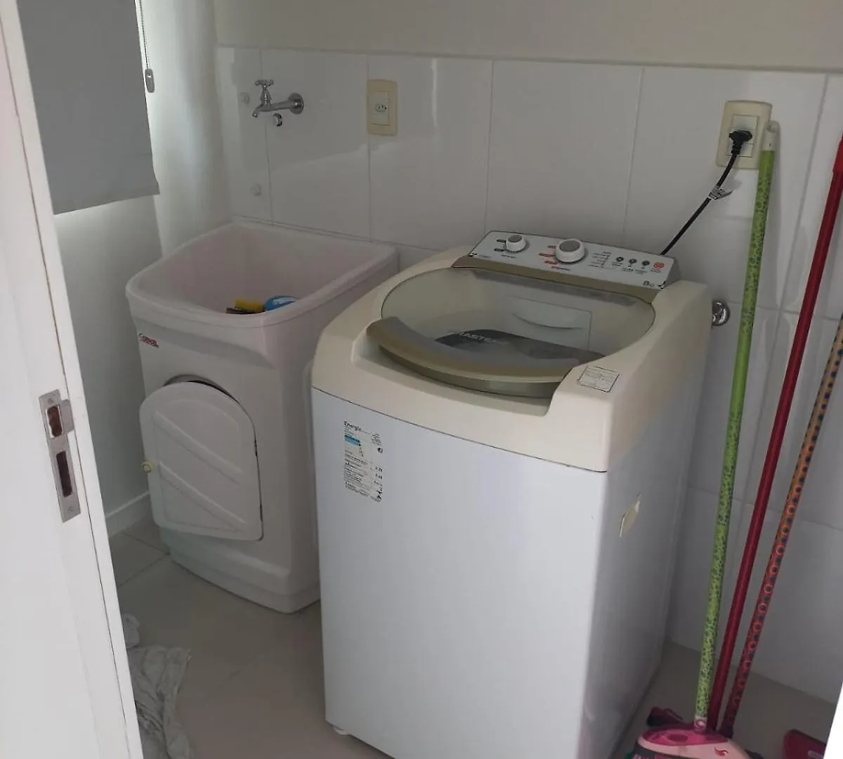 Apartamento Uma Quadra Da Praia 봄비나스 브라질