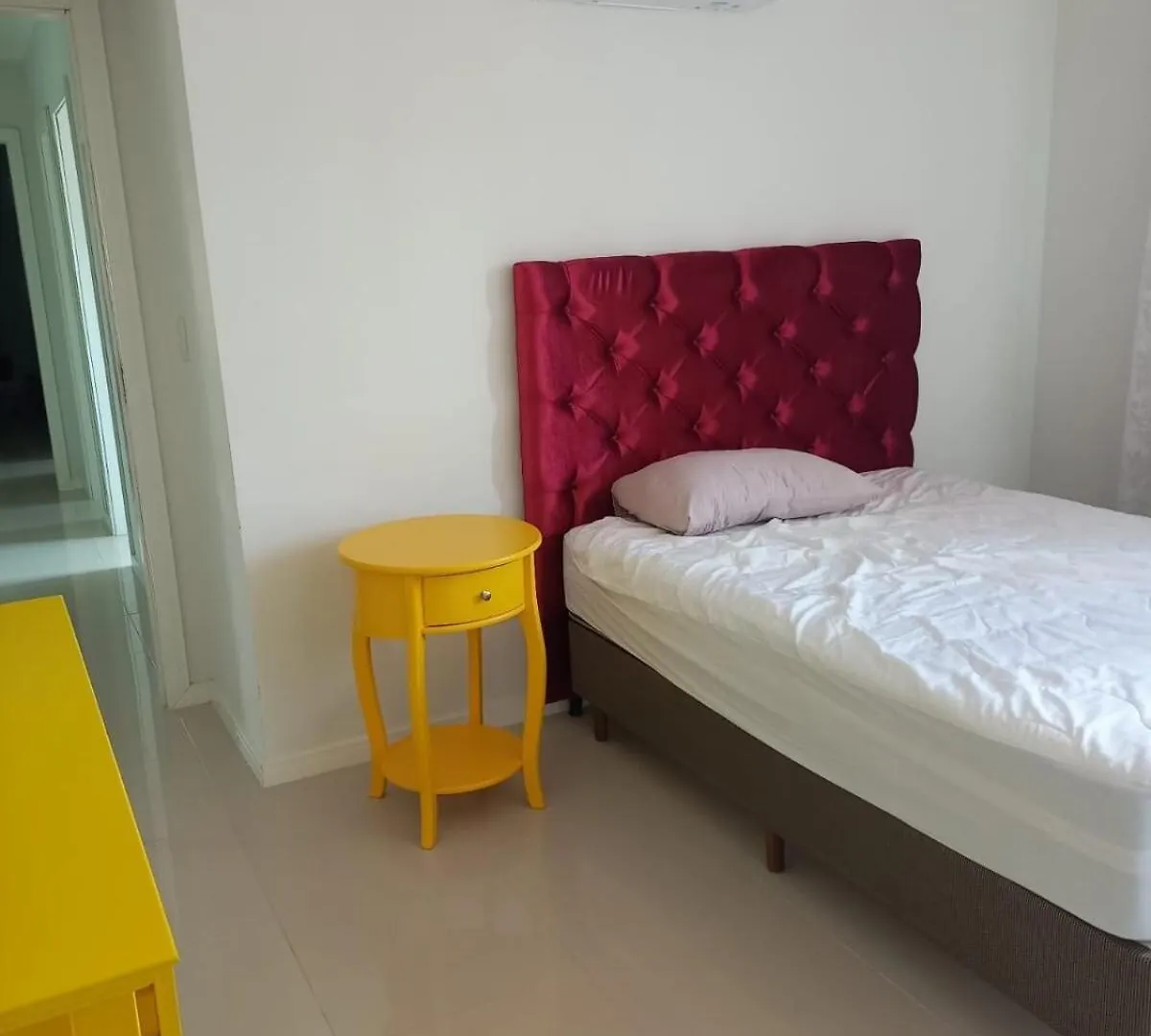 Apartamento Uma Quadra Da Praia 봄비나스 0*,