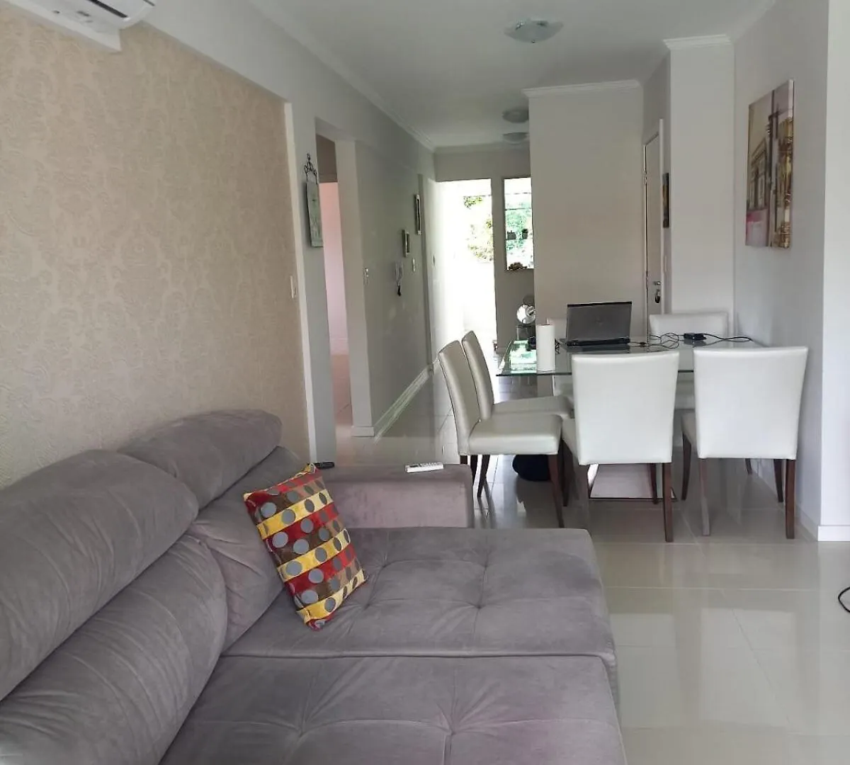 Apartamento Uma Quadra Da Praia 봄비나스 아파트